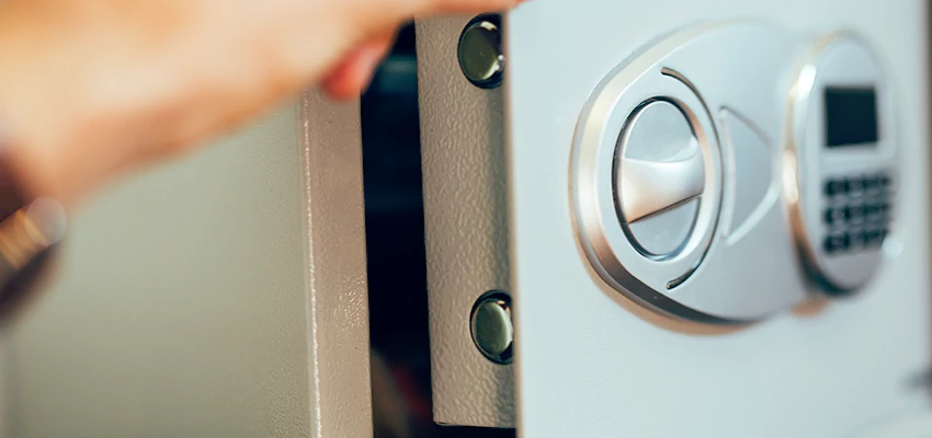 Fingerprint Safe Openers in Fullerton, CA