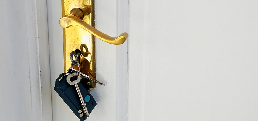 Broken Door Key Extraction in Fullerton, CA